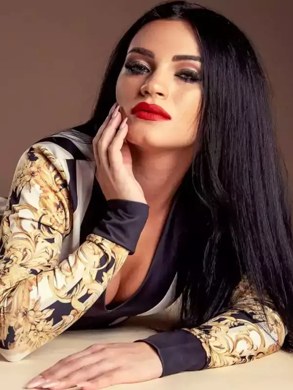 Farida Escorts Kolkata